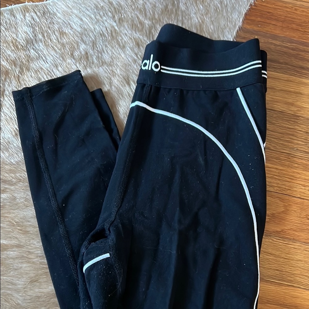 ALO Black Leggings